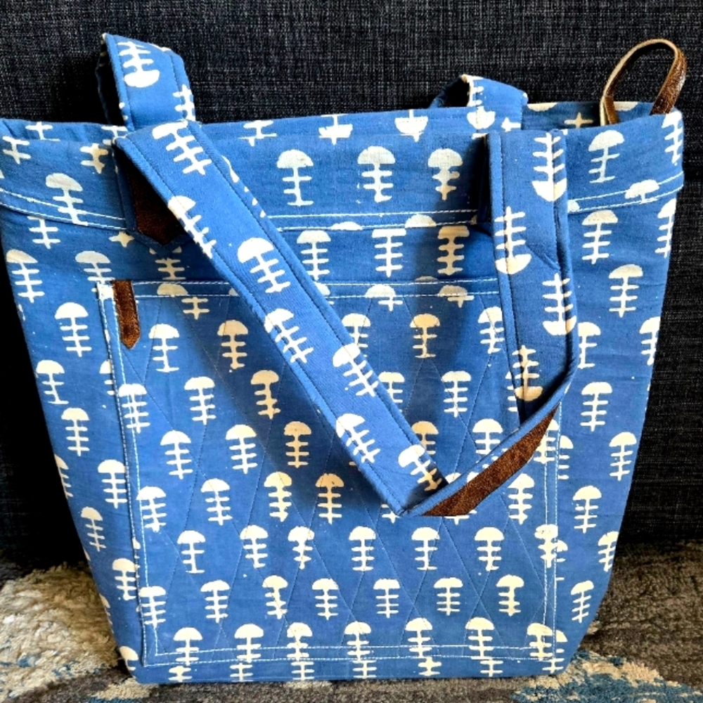 Laptop shoulder bag